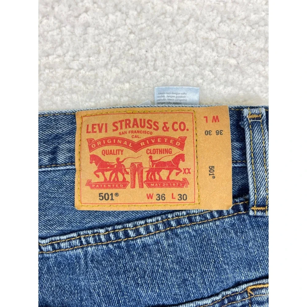 Levi's 501 Original Fit Straight Leg Jeans Men's 36x30 Blue Denim Classic